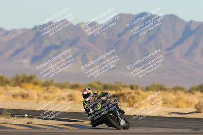 media/Jan-11-2025-CVMA (Sat) [[ddeb3f563a]]/Race 13-Amateur Supersport Open/